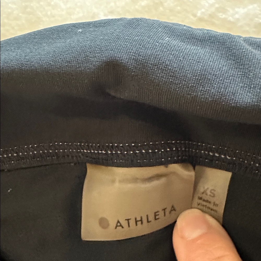 Athleta Mid Rise Running Shorts - Picture 5 of 8